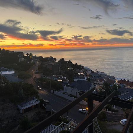 Villa Del Mar - "Luxurious En-Suite Bedroom With Lounge And Stunning Sea View Balcony In Bantry Bay" Cape Town Exterior photo